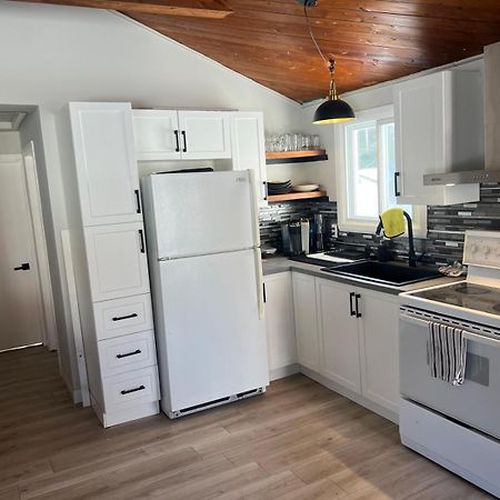 Cozy Chalet Near The Beach Shediac Bagian luar foto