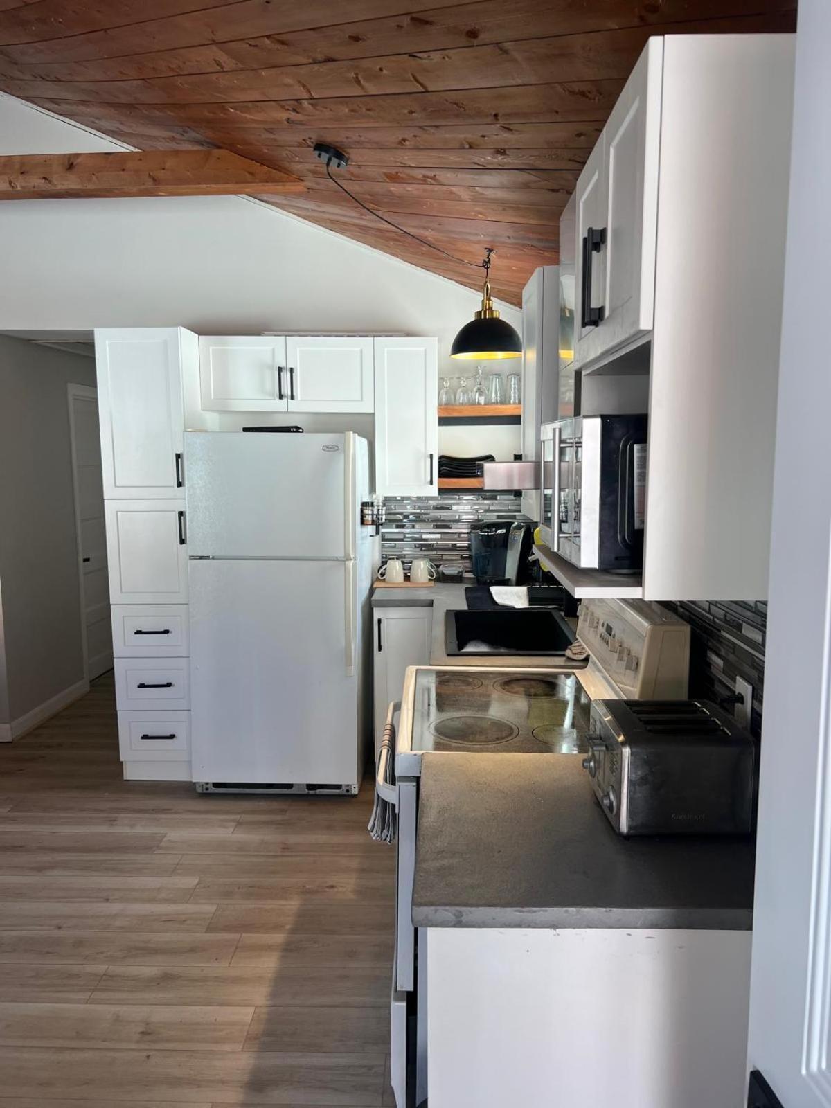 Cozy Chalet Near The Beach Shediac Bagian luar foto